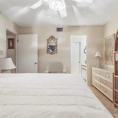 Aquavista Beach Resort By Sand Seeker Vacations Panama City Beach Room photo
