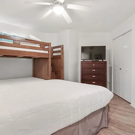 Aquavista Beach Resort By Sand Seeker Vacations Panama City Beach Room photo