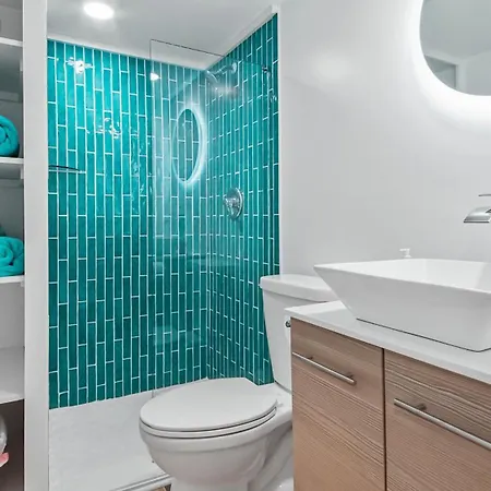 Aquavista Beach Resort By Sand Seeker Vacations Panama City Beach Room photo