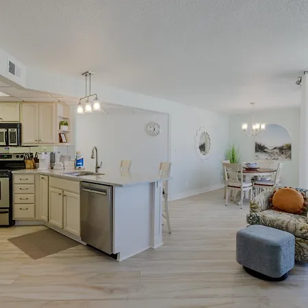 Aquavista Beach Resort By Sand Seeker Vacations Panama City Beach Room photo